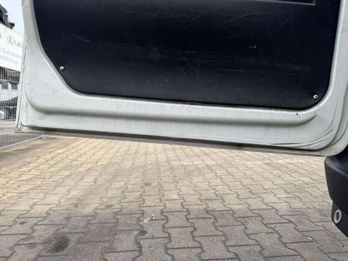 Fiat Doblo 2 original Fl&uuml;gelt&uuml;r links 249 Banquise Wei&szlig; Kastenwagen Bj.2018